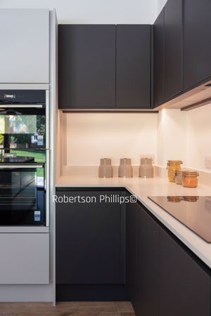 Photo 17- click for photo gallery